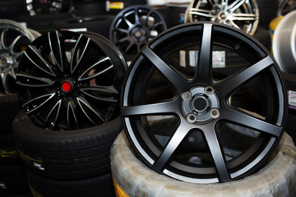 Chrome or Black Rims: Choosing The Right Wheels For Your Vehicle